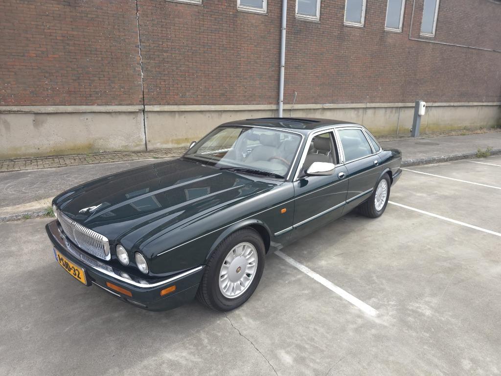 Daimler Double Six 1995 Groen Nieuwe APK!, Auto's, Automaat, Beige, 12 cilinders, Leder