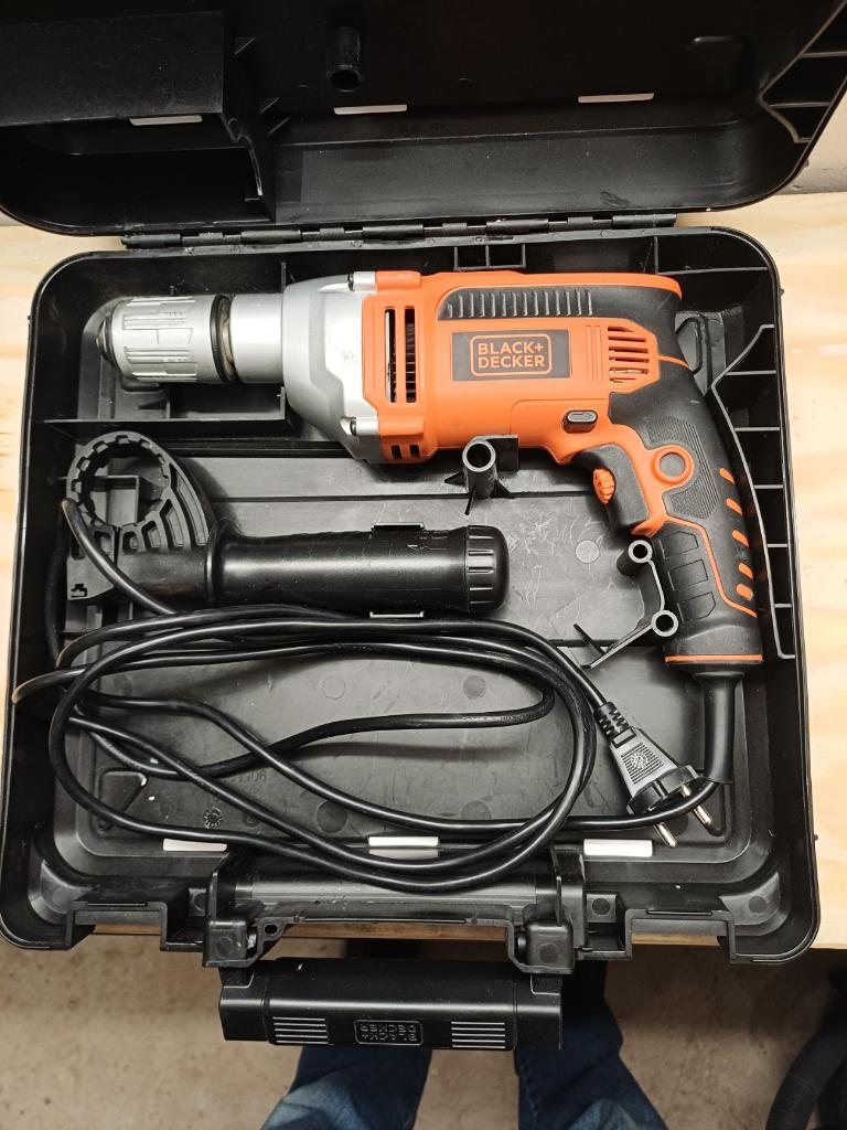 K L O P B O O R    BlackenDecker gratis boren, Boormachine, Ophalen of Verzenden, Variabele snelheid, Gebruikt