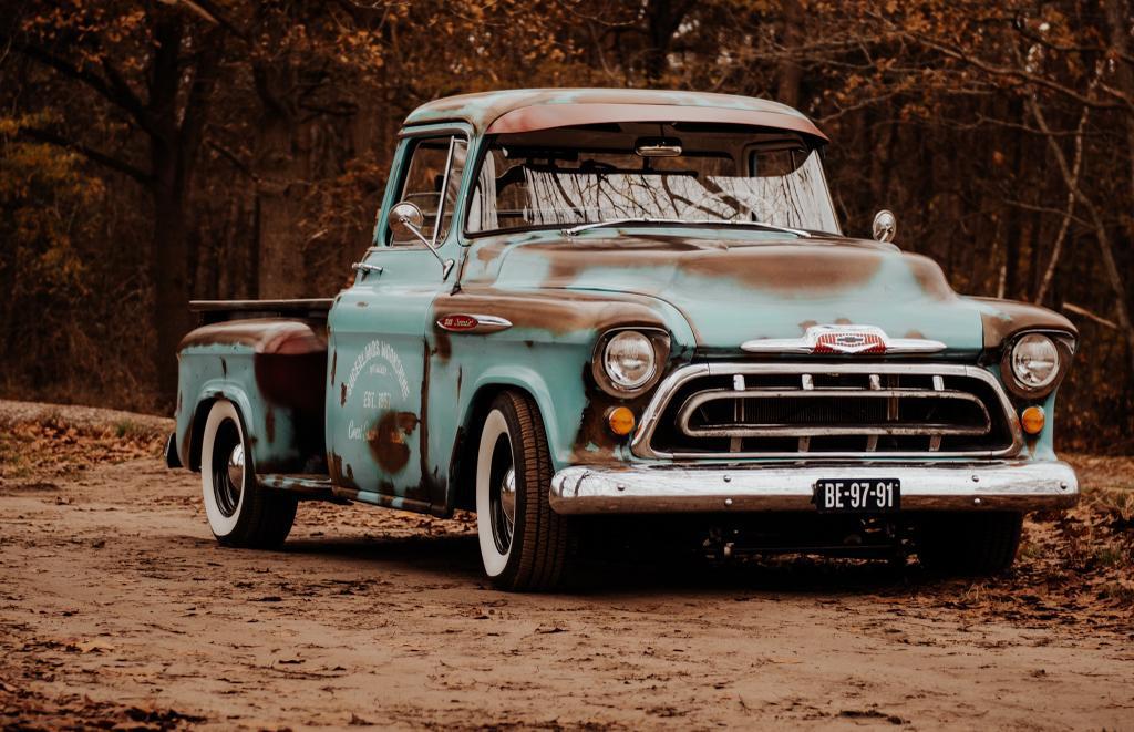 Foto 5 van Chevrolet Apache trouwauto huren . Pick up Oltimer te huur