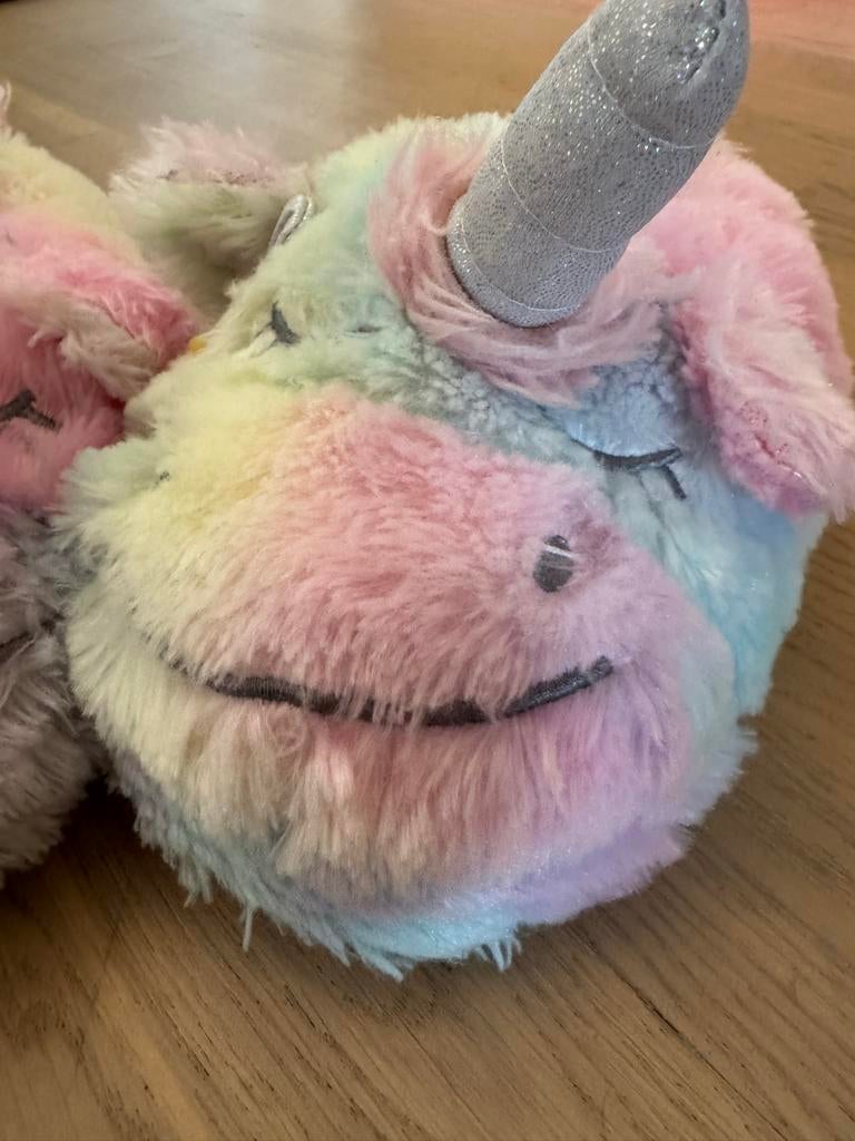 Leuke Unicorn Sloffen - Maat 36, Ophalen, Zo goed als nieuw, Pantoffels of Sloffen