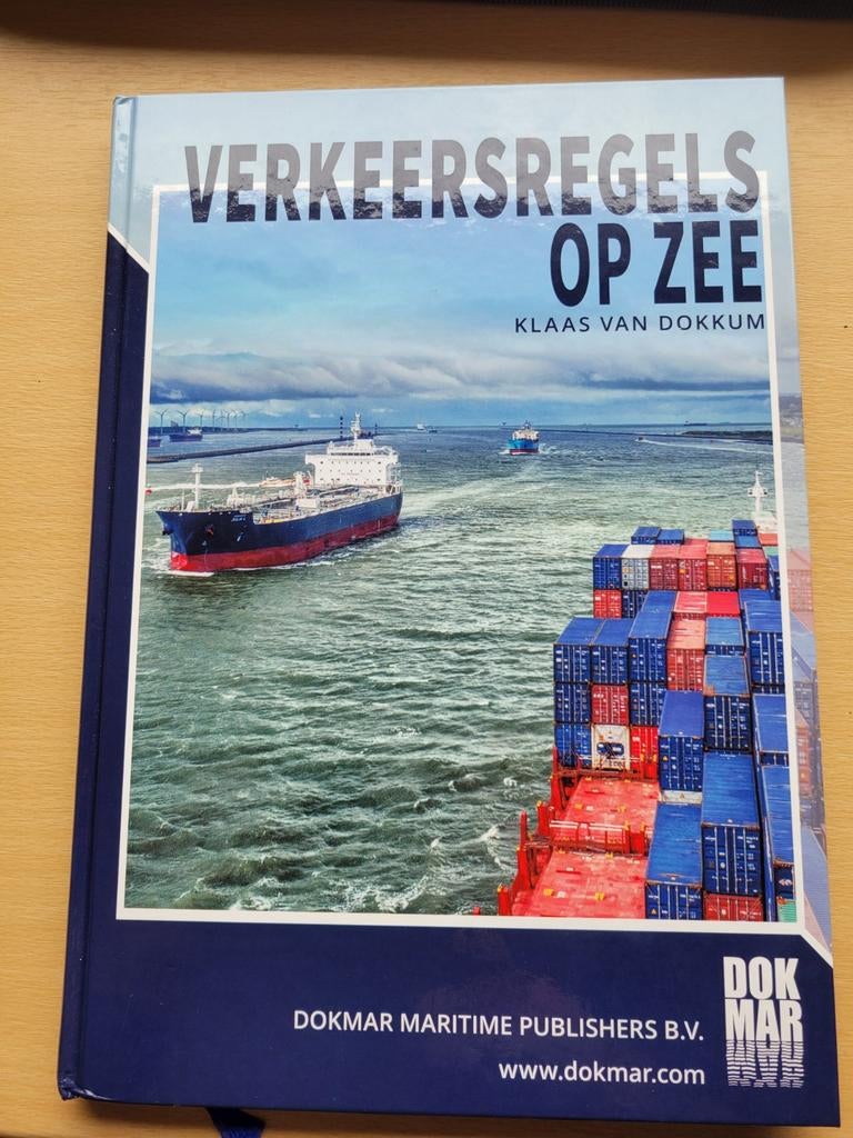 Klaas van Dokkum - Verkeersregels op zee, Boeken, Klaas van Dokkum, Ophalen of Verzenden, Zo goed als nieuw, Nederlands