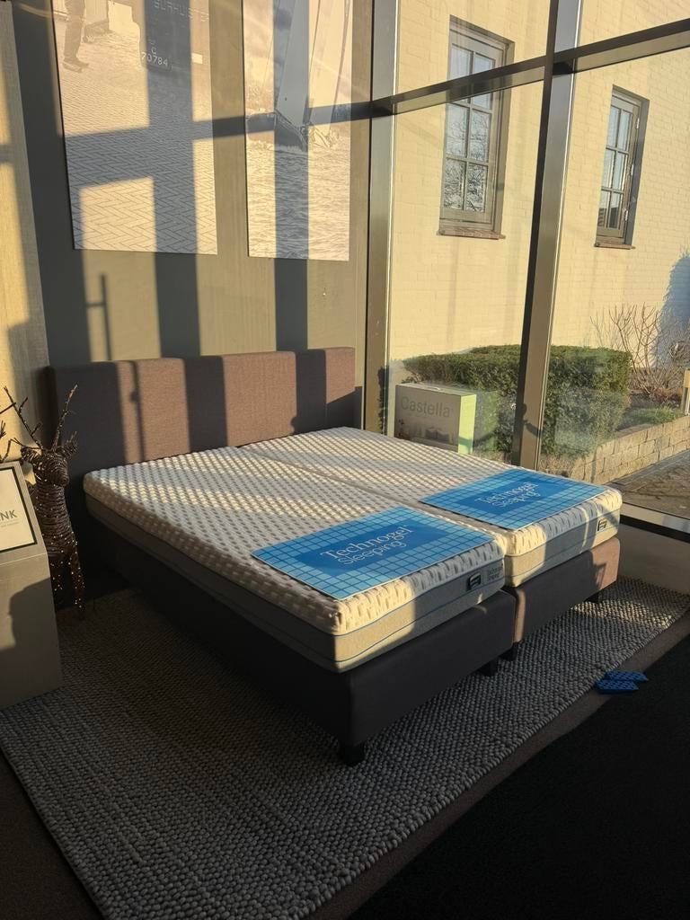 Top combi: Eastborn Boxspring + Technogel matrassen! Nieuw!, Huis en Inrichting, Slaapkamer | Boxsprings, Zo goed als nieuw, 180 cm