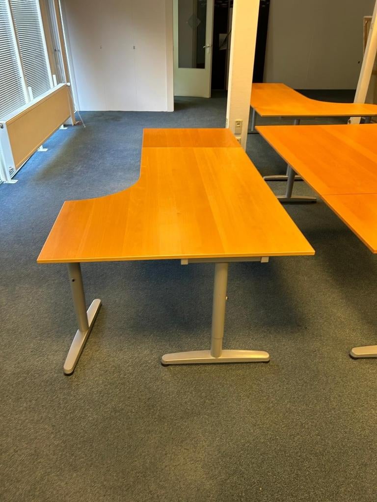 1 x bureau, Huis en Inrichting, Bureaus, Ophalen, Zo goed als nieuw