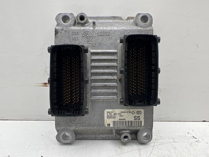 Computer Motormanagement van een Opel Corsa, Gebruikt, -, -, Opel