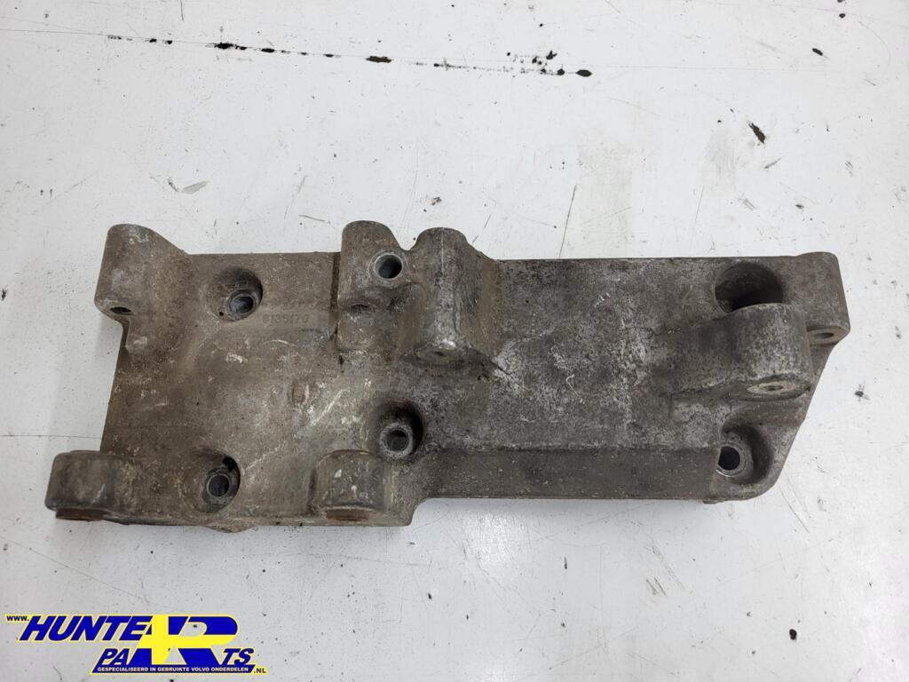 Dynamo steun Volvo S70/V70 ('97-'00) 9135170, Gebruikt, Ophalen of Verzenden, Volvo, Volvo