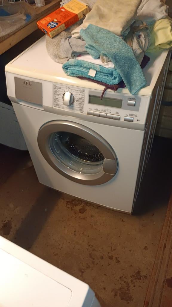 Aeg wasmachine 7kg STAAT IN FARMSUM, Witgoed en Apparatuur, Wasmachines, 6 tot 8 kg, Ophalen, 1200 tot 1600 toeren, 85 tot 90 cm