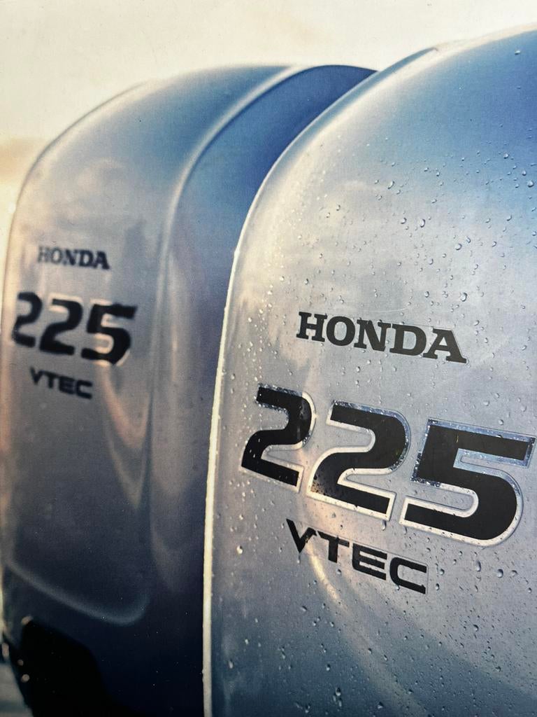 Honda 225 twin applicatie X shaft drive by wire Nieuwe set, Watersport en Boten, Buiten- en Binnenboordmotoren, Viertaktmotor