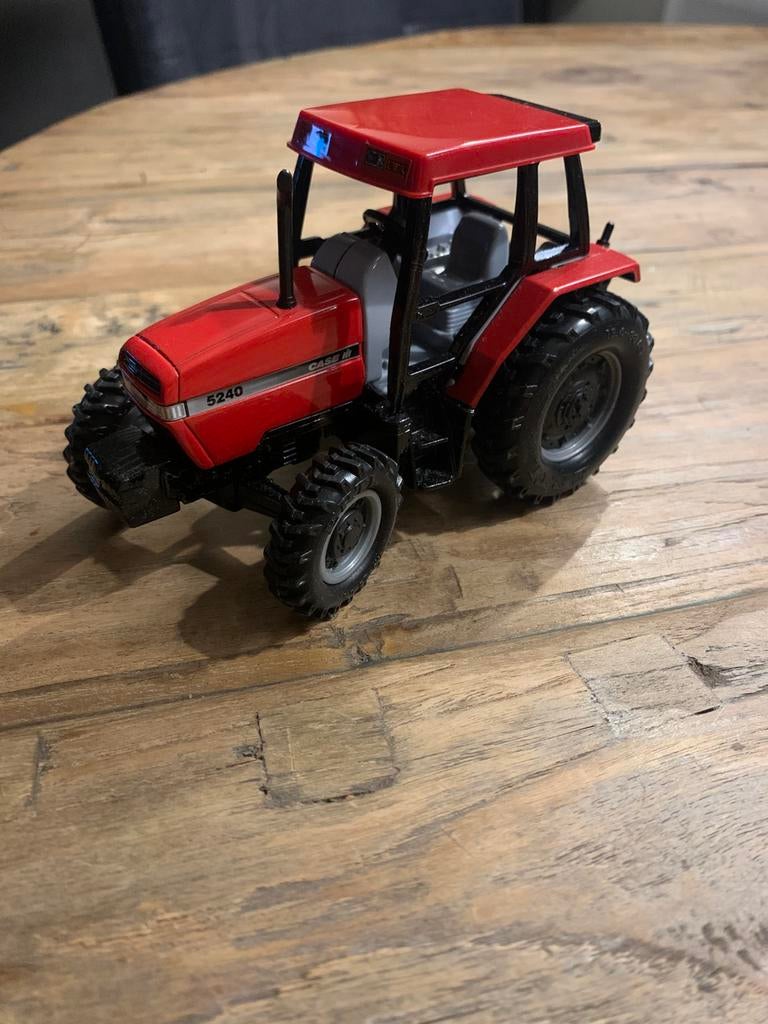 CASE INTERNATIONAL MAXXUM 5240 ERTL, Ophalen of Verzenden, Tractor of Landbouw, ERTL
