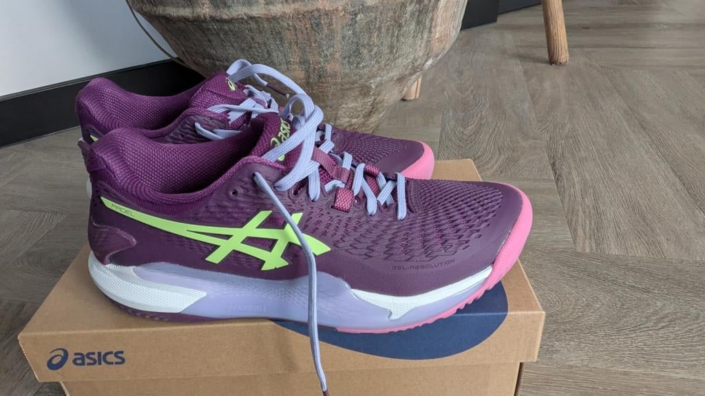 Asics gel Resolution 9  padelschoenen, Sport en Fitness, Padel, Ophalen of Verzenden, Zo goed als nieuw, Padelschoenen