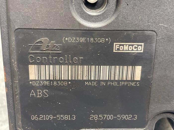 ABS Pomp van een Ford Fiesta, Gebruikt, -, -, Ophalen of Verzenden