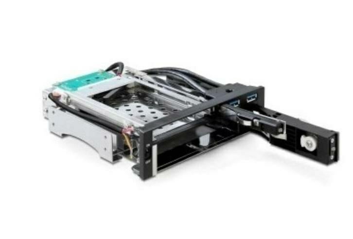 Delock HDD & SSD slot voor DVD bay met USB 3 NAS, Computers en Software, NAS, Ophalen of Verzenden, Zo goed als nieuw
