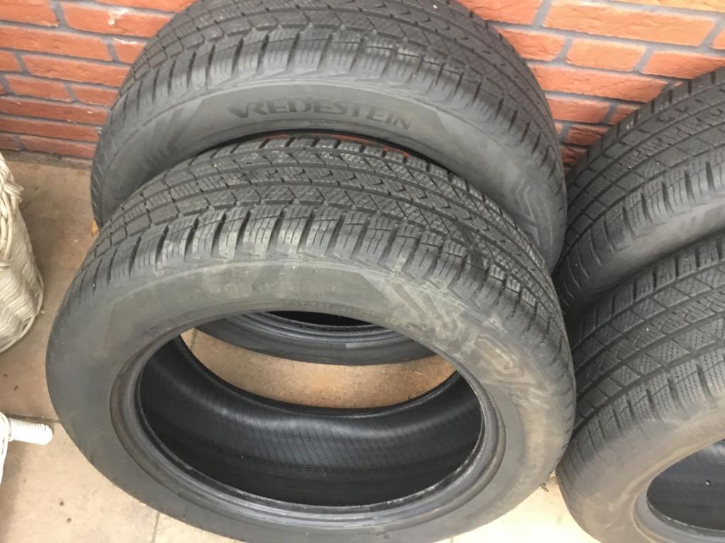 Allseason banden Toyota Yaris Cross - 7mm profiel, Auto-onderdelen, Banden en Velgen, Gebruikt, Overige, 17 inch, Ophalen of Verzenden