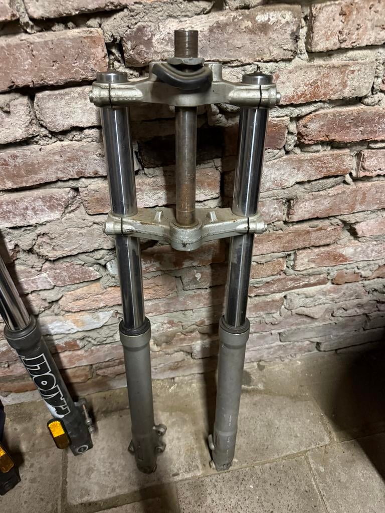 Derbi xtreme voorvork verschillende staten 12mm as, Frame, Gebruikt, Derbi, DERBI