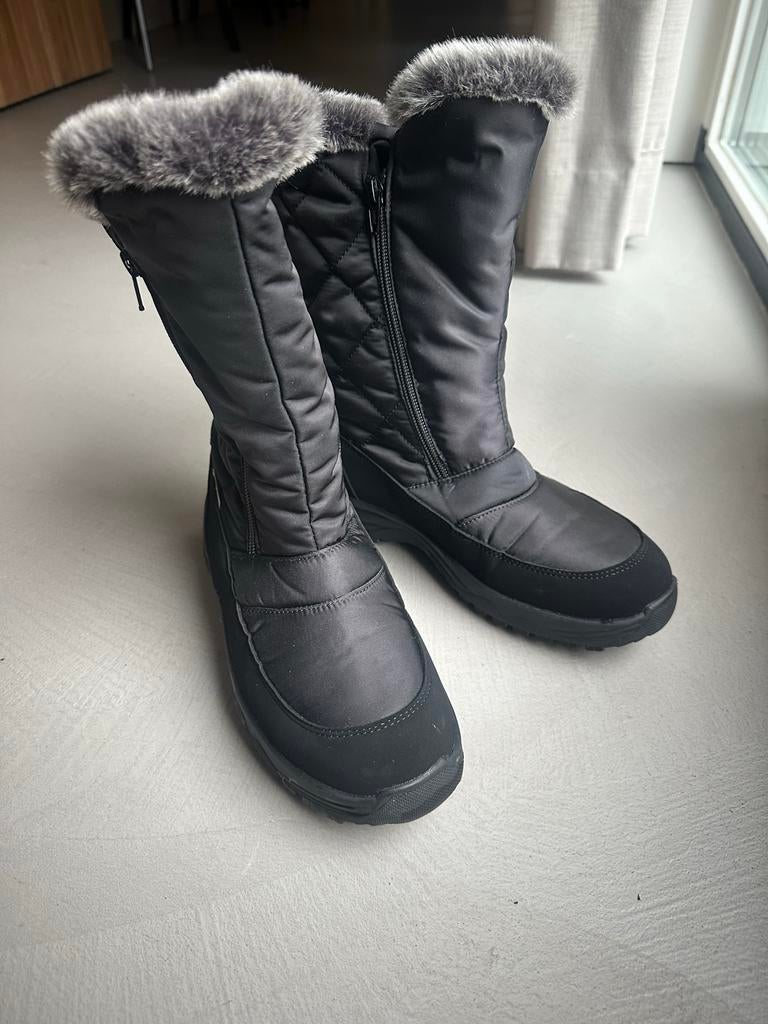 Snowboots met spikes (inklapbaar), Kleding | Dames, Schoenen, Zo goed als nieuw, Snowboots, Zwart, Ophalen of Verzenden