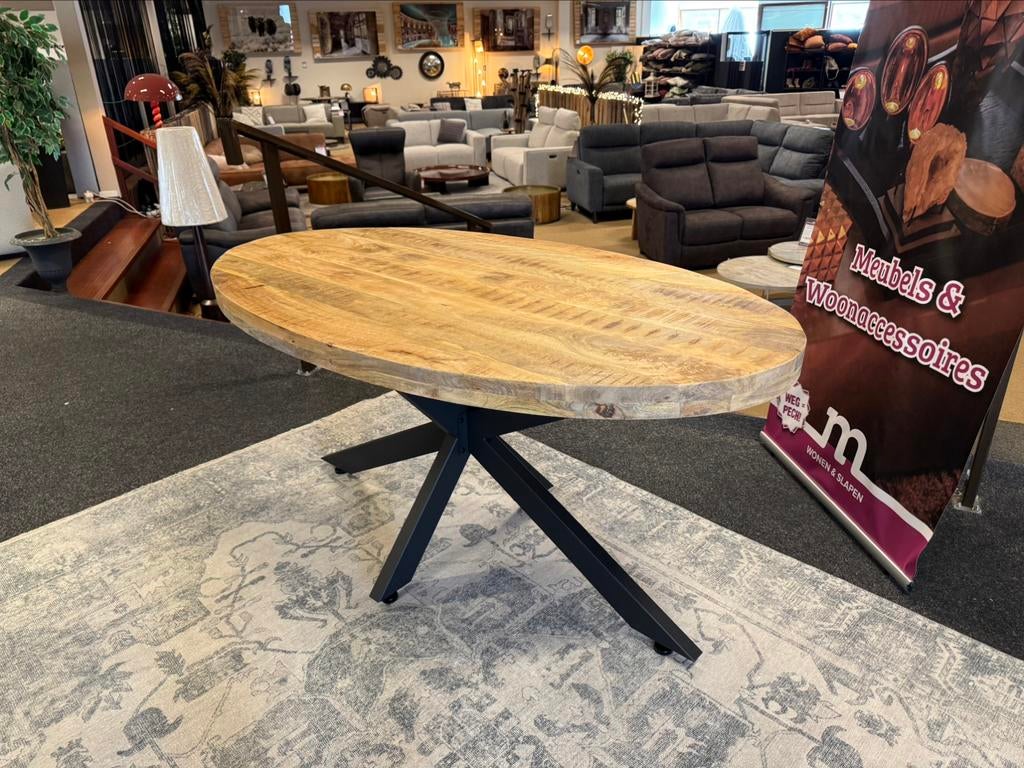 Eettafel ovaal 160cm. met spinpoot Direct/leverbaar E-7062, Overige houtsoorten, #Eettafel#Ovaal#160cm#Manghout#Spinpoot#Meubel