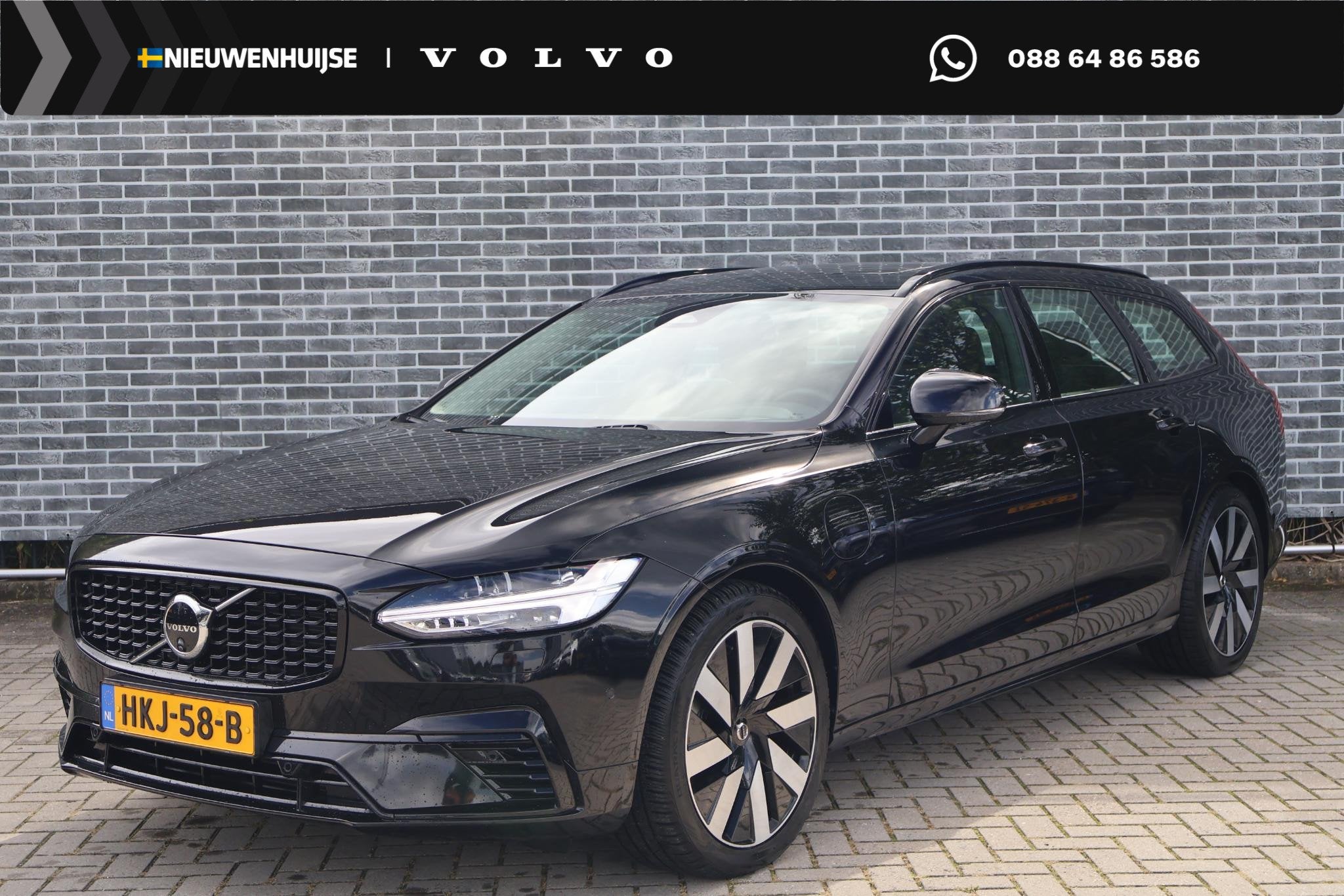 Volvo V90 2.0 T8 Plug-in Hybrid AWD Ultra Dark | PHEV Long R, Euro 6, 4 cilinders, 180 min, Zwart