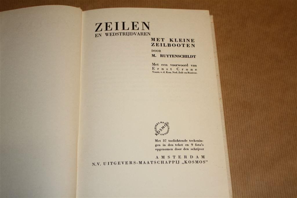 Zeilen en wedstrijdvaren met kleine zeilboten., Boeken, Ophalen of Verzenden, Gelezen, Watersport en Hengelsport