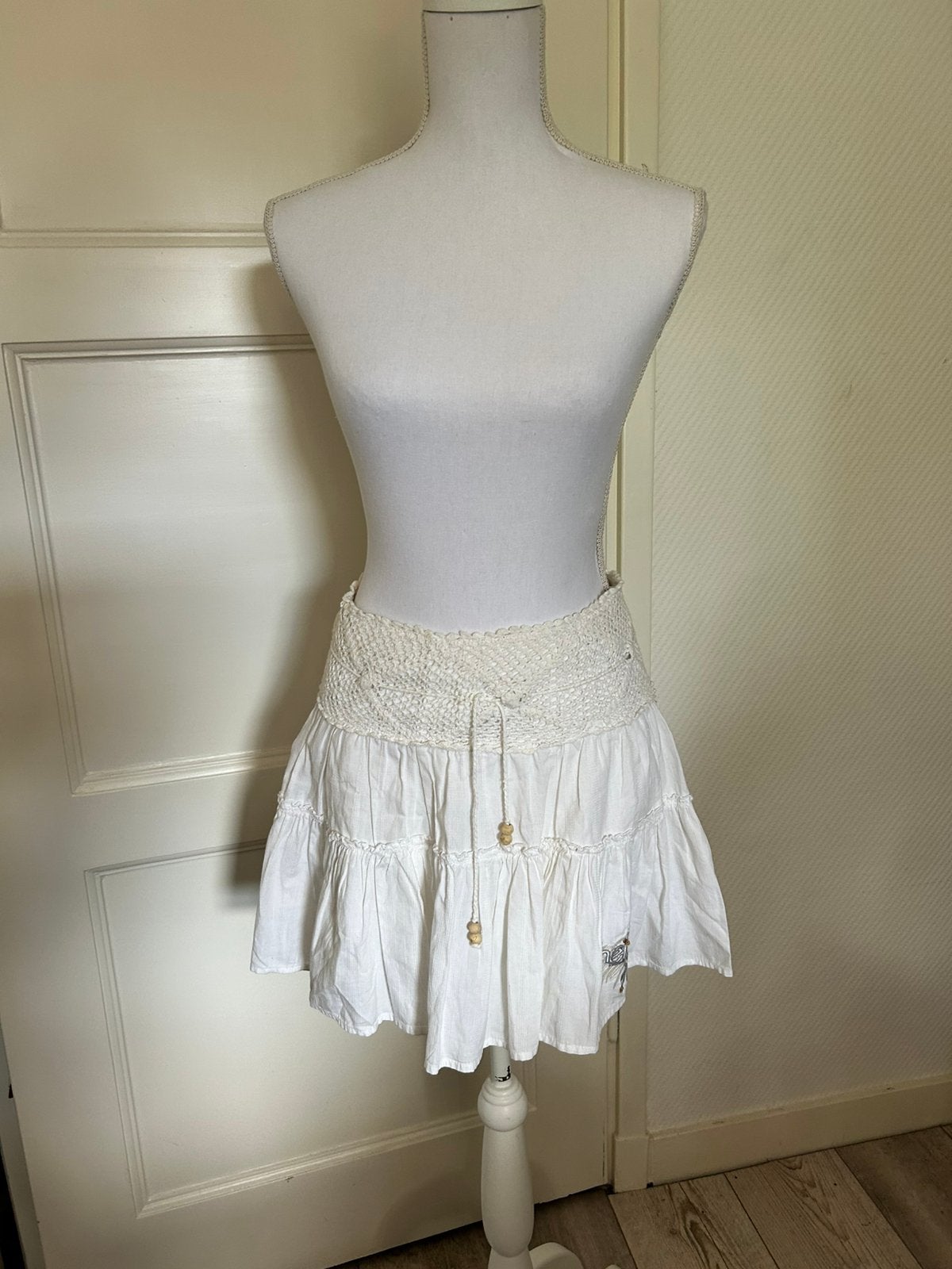 Zomers O'Neill rokje – Wit met gebreid detail – Maat XS, Wit, Ophalen of Verzenden, Maat 34 (XS) of kleiner, Gedragen