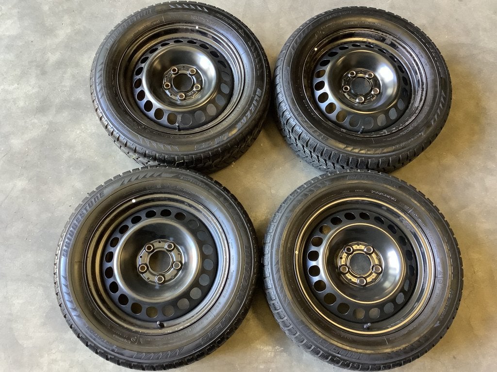 Mercedes C klasse 16 inch velgen + Bridgestone winterbanden, Niet ingevuld, Gebruikt, 16 inch, Banden en Velgen