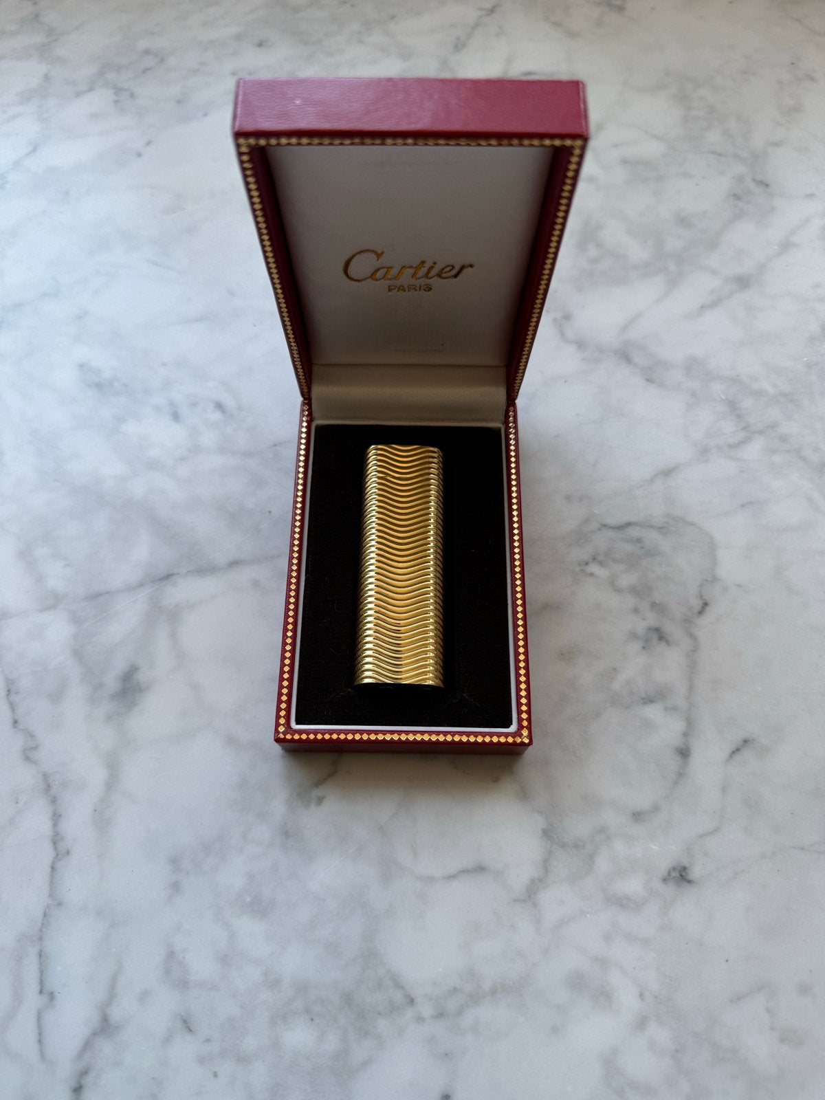 Cartier aansteker - Volledig functioneel met doos, Verzamelen, Rookartikelen, Aanstekers en Luciferdoosjes, Ophalen, Gebruikt