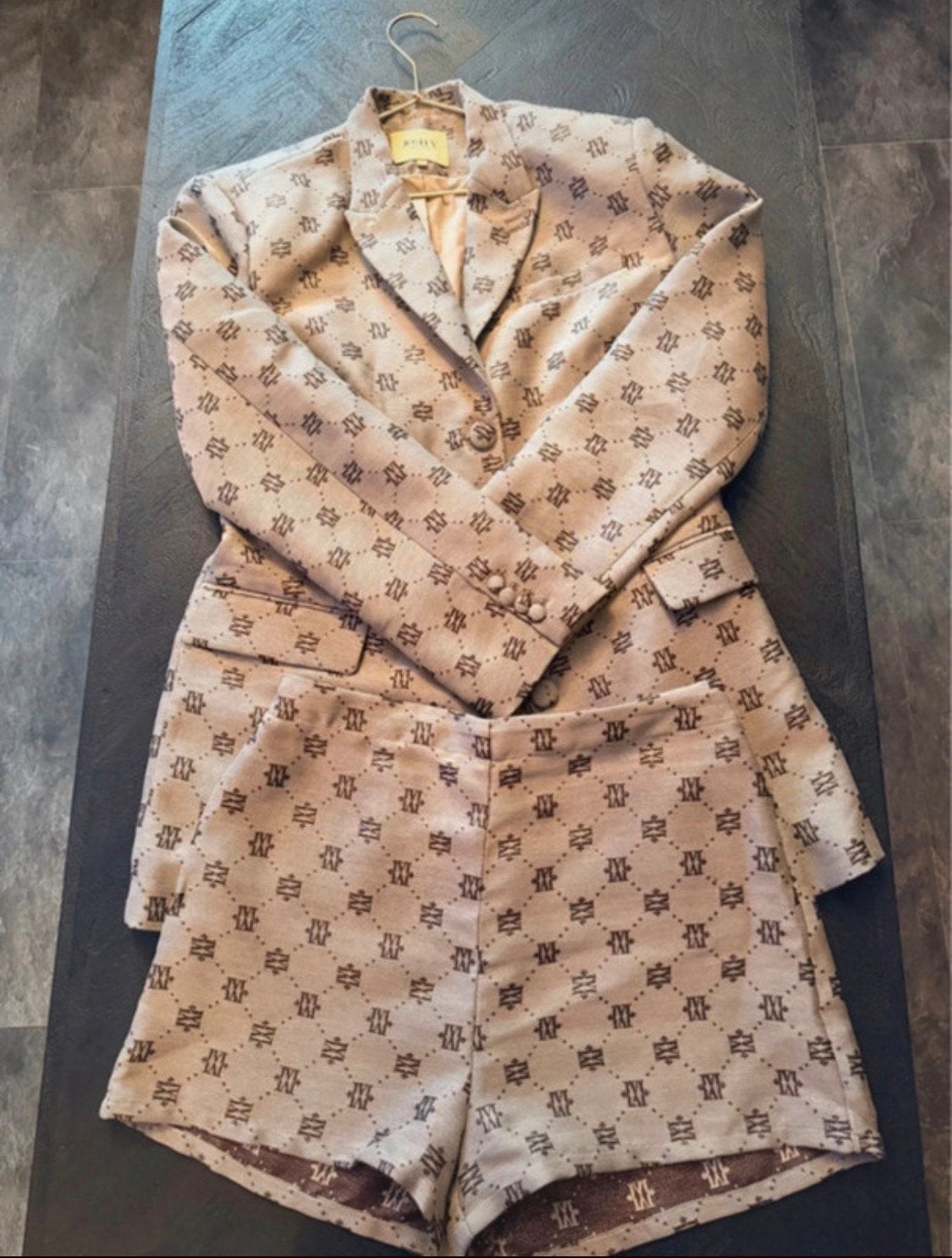 Josh V Estrella Blazer dress, Ophalen, Zo goed als nieuw, Maat 42/44 (L), Beige