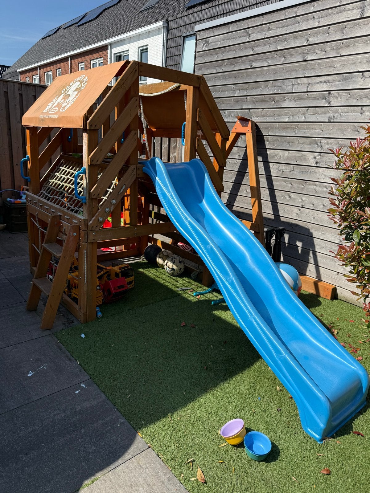 Little Tikes Panther Peak speeltoestel met glijbaan, Kinderen en Baby's, Speelgoed | Buiten | Speeltoestellen, Ophalen, Gebruikt