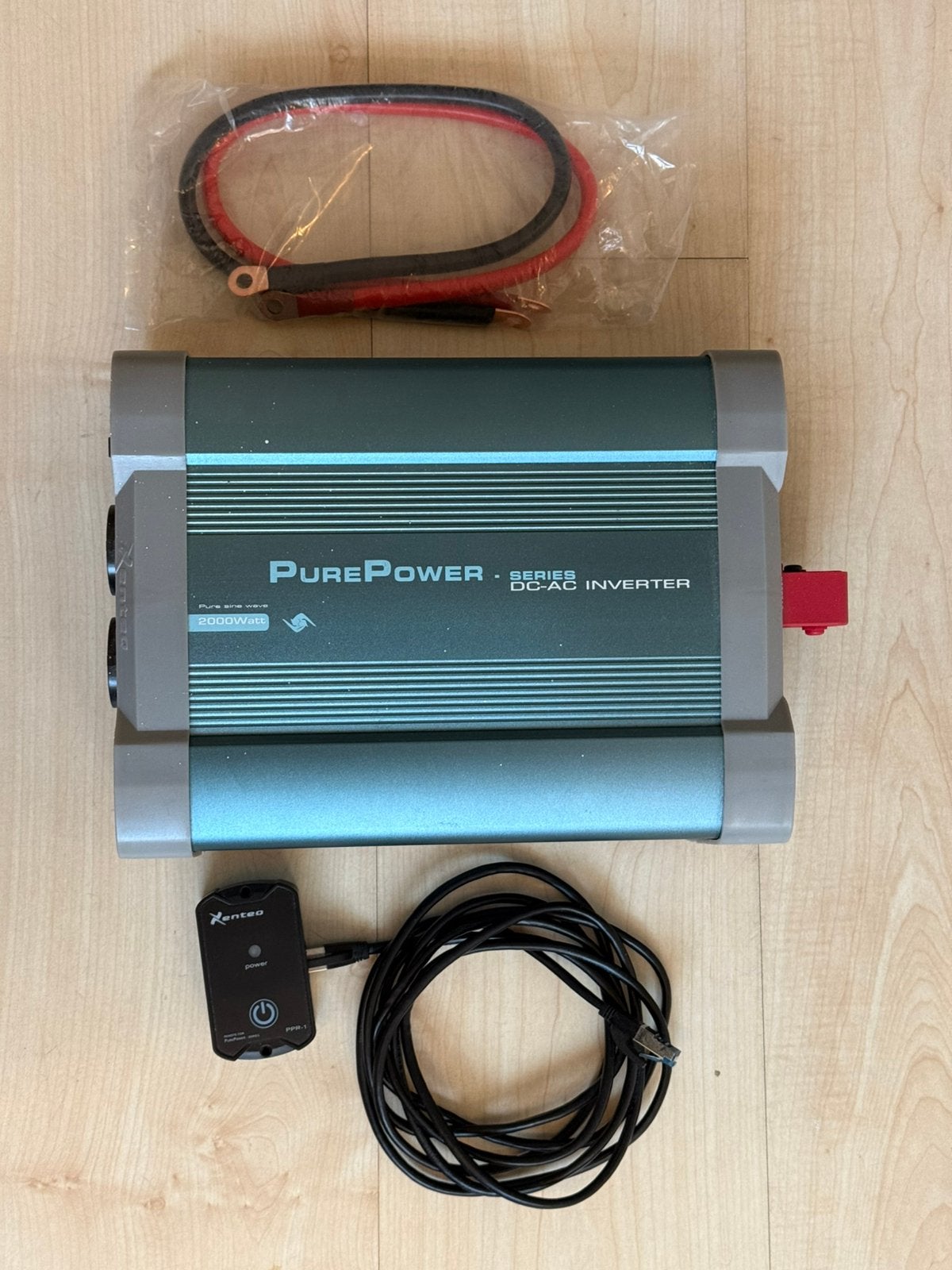 Xenteq PurePower Omvormer 12V naar 230V-2000W zuivere sinus, Ophalen of Verzenden, Gebruikt, Overige typen