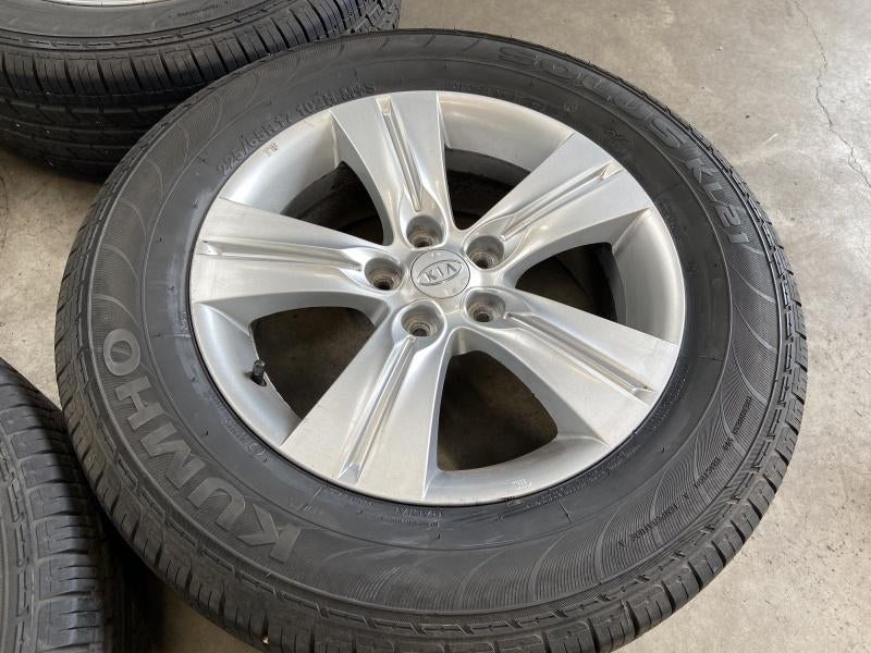 17 inch originele velgen + zomerbanden Kia Sportage, Gebruikt, Banden en Velgen, 17 inch, Ophalen of Verzenden