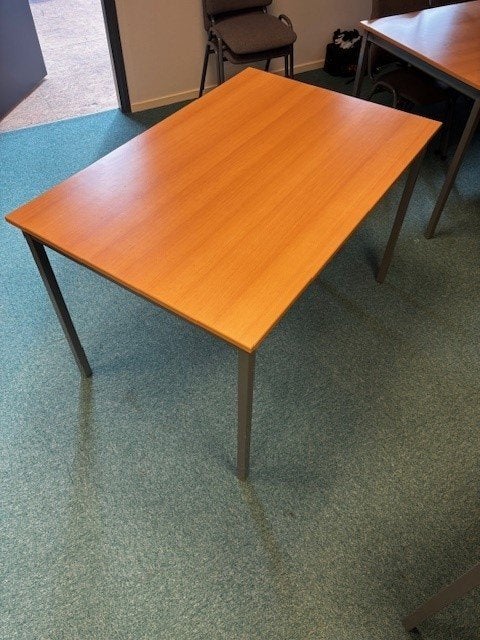 Kantine tafels, Overige materialen, 100 tot 150 cm, Zo goed als nieuw, Rechthoekig