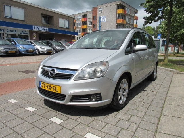 Opel Zafira 2.2 Essentia Clima/cruise etc, Auto's, Opel, Voorwielaandrijving, Automatische klimaatregeling, Gebruikt, 4 cilinders
