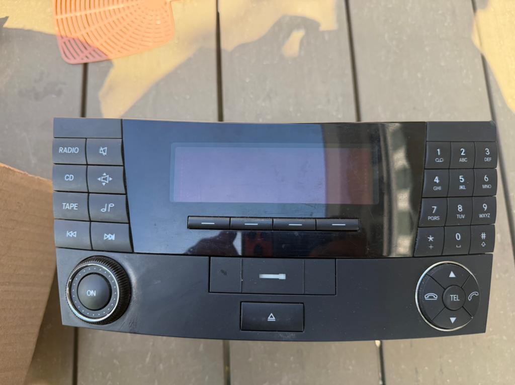 W211 radio command met cassette, Auto diversen, Ophalen of Verzenden, Gebruikt