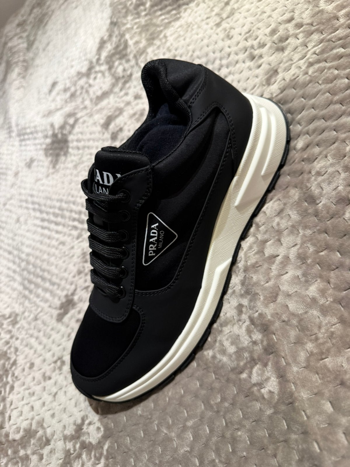 Prada schoenen nieuw Maat 44, Kleding | Heren, Ophalen of Verzenden, Nieuw, Zwart