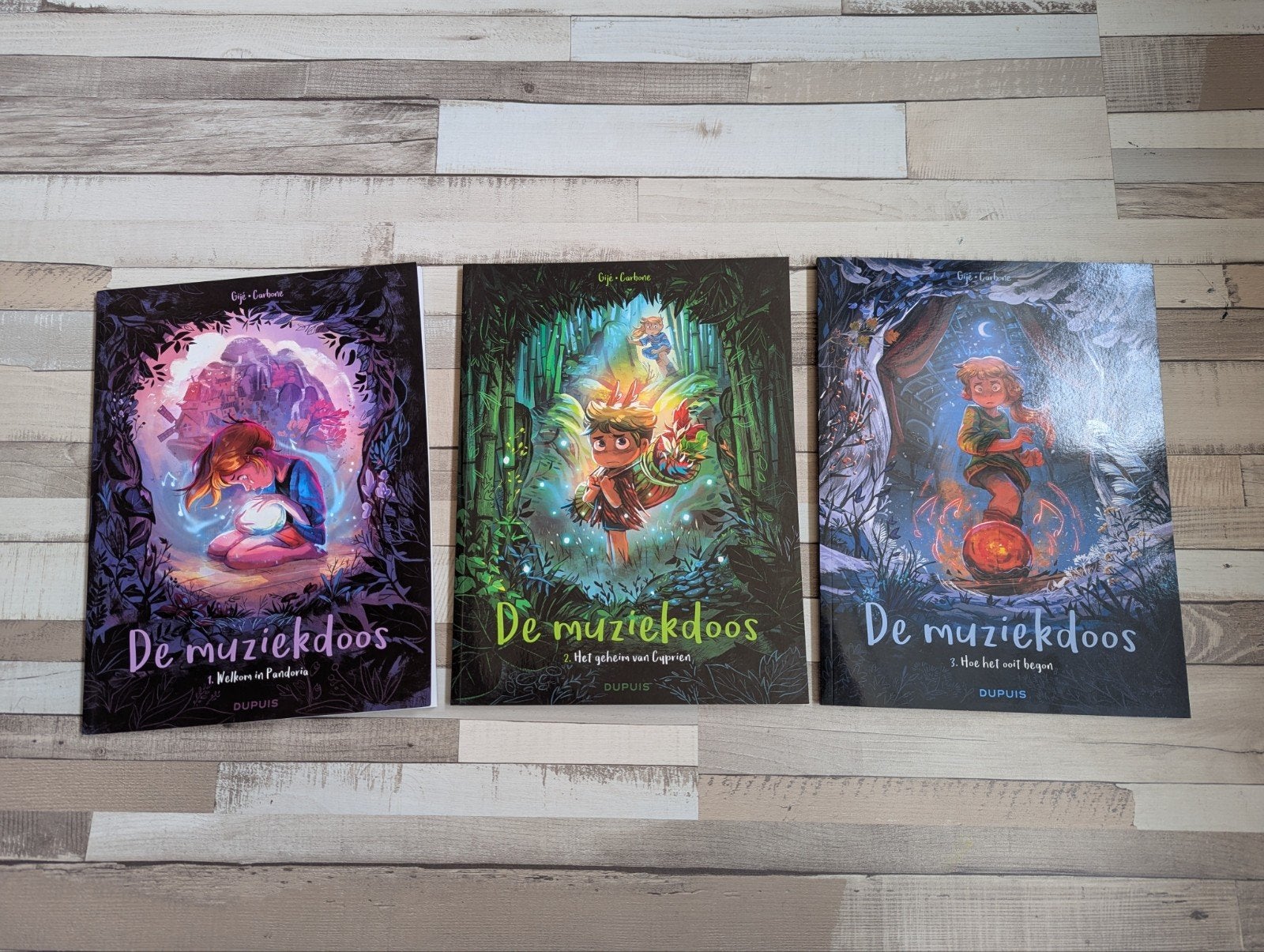 De Muziekdoos - Complete Serie (3 delen), Boeken, Ophalen of Verzenden, Zo goed als nieuw, Gijé, Carbone, Fictie
