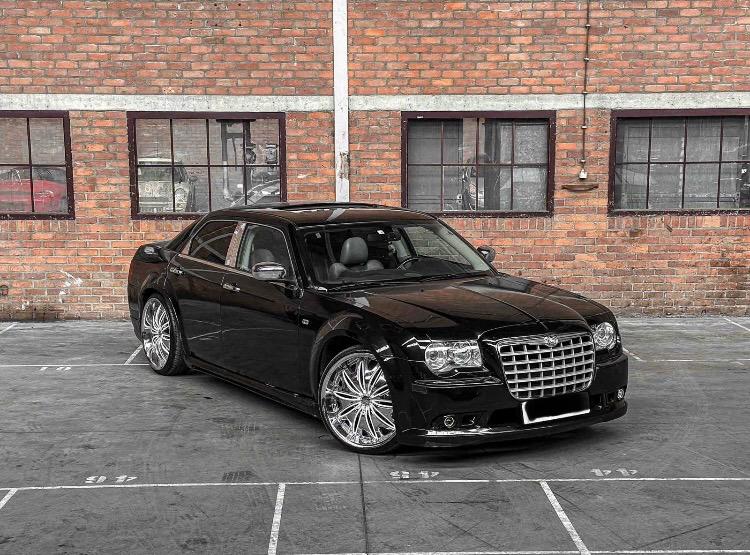 Chrysler 300C HEMI 5.7 V8 340pk 2006 youngtimer, Auto-onderdelen, Ophalen, Voor, Chrysler, Nieuw