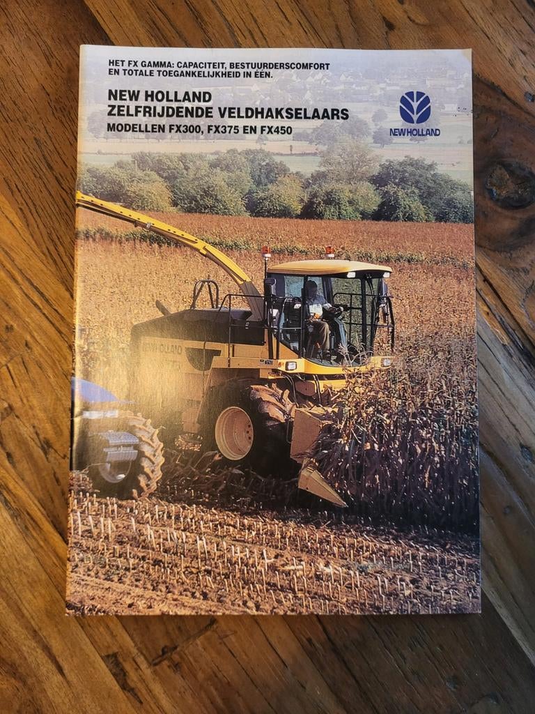 tractor folder New Holland veldhakselaars FX serie, Boeken, Ophalen of Verzenden, Zo goed als nieuw