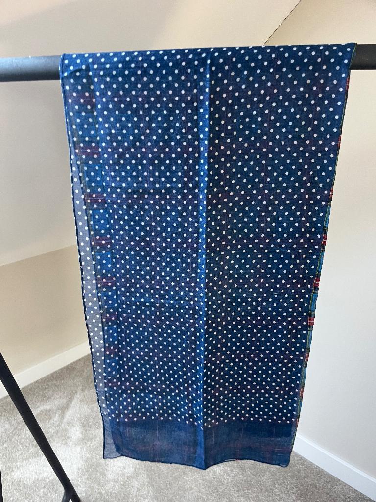 Sjaal met verschillende prints blauw / wit, Kleding | Dames, Mutsen, Sjaals en Handschoenen, Maat 42/44 (L), Ophalen of Verzenden