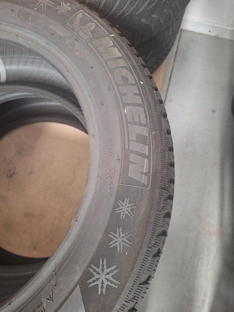 4x Michelin winterbanden 215/55 R16 97H XL – goed profiel, Auto-onderdelen, Banden en Velgen, Ophalen, 215 mm, 16 inch, Winterbanden