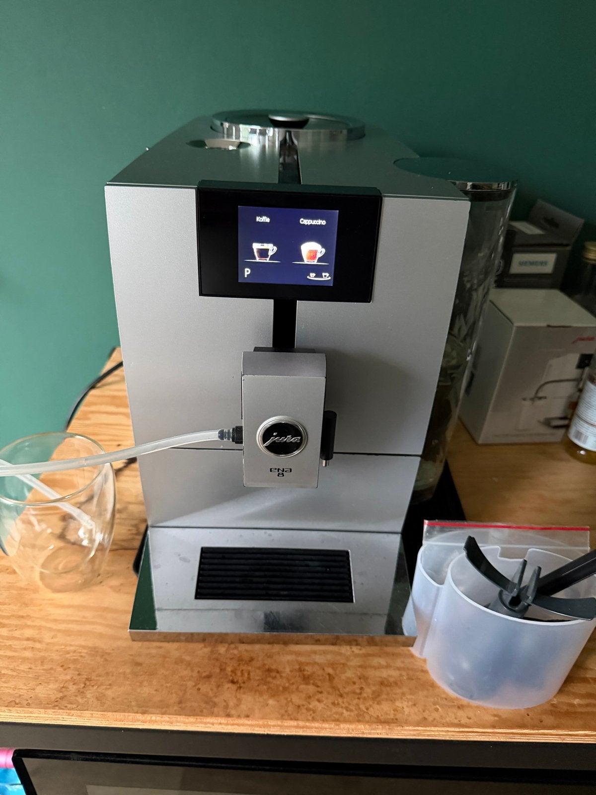 Jura ENA 8 volautomatische koffiemachine - Zo goed als nieuw, Ophalen, Afneembaar waterreservoir, Koffiemachine, Koffiebonen