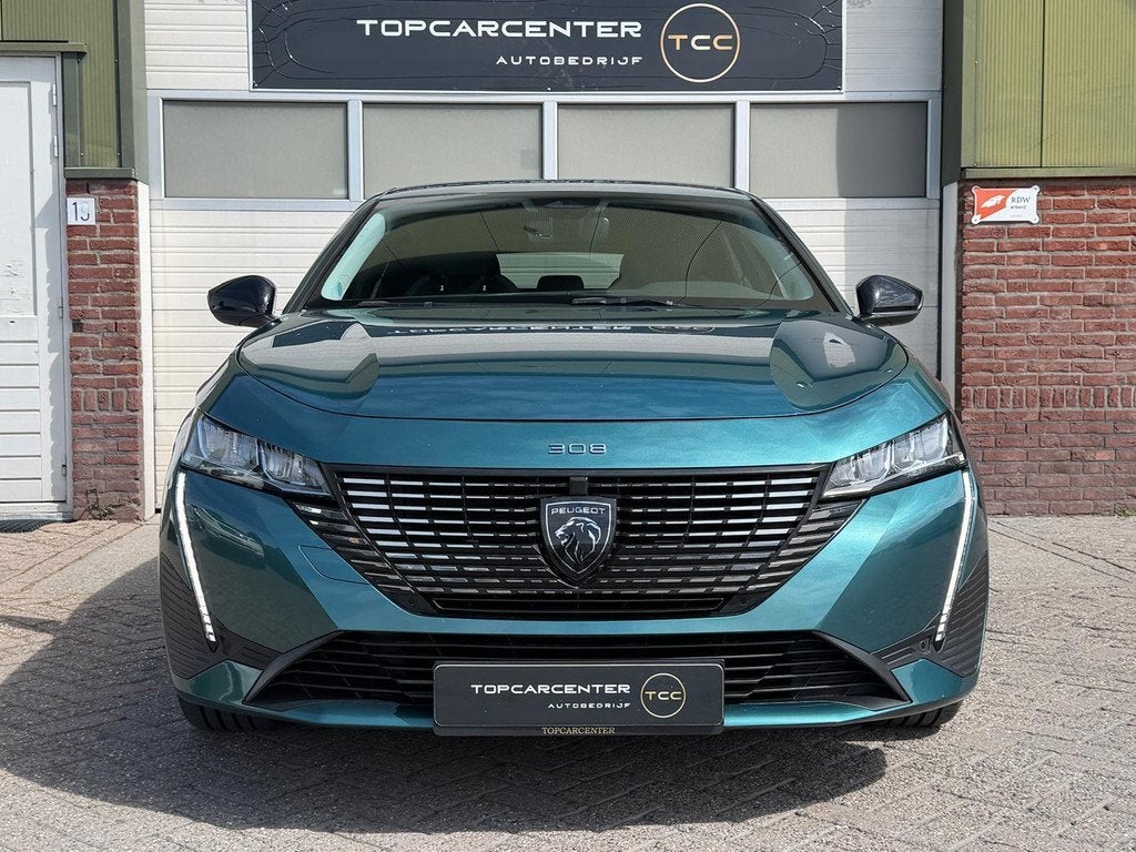 Peugeot 308 SW 1.2 PureTech Allure/CARPLAY/CAMERA/PARKS/NAVI, Auto's, Peugeot, Gebruikt, 1199 cc, 3 cilinders, Onderhoudsboekje