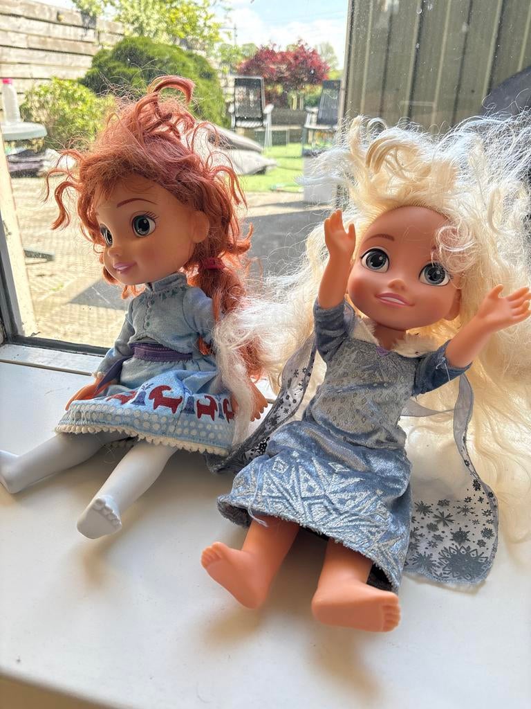 Frozen poppen Anna en Elsa, Ophalen, Zo goed als nieuw
