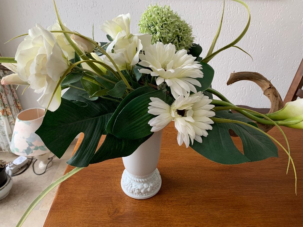 Groot Luxe Zijde Boeket Nieuw, Huis en Inrichting, Kamerplanten, Ophalen of Verzenden, Halfschaduw, Minder dan 100 cm