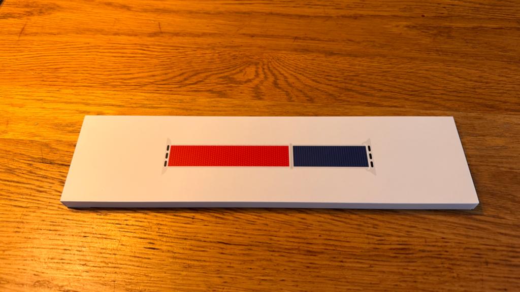 Apple Watch Sport Loop Great Britian 44mm, Ophalen of Verzenden, Nieuw, Zwart, IOS
