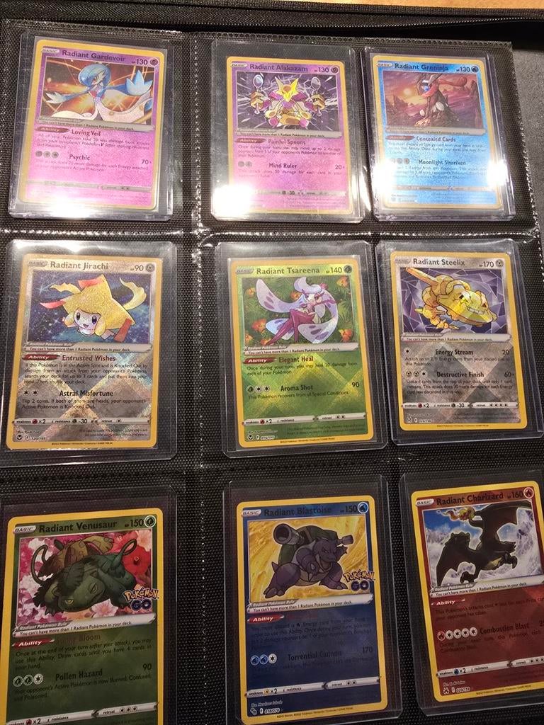 Radiant Complete set - Pokemon kaarten, Ophalen of Verzenden, Zo goed als nieuw, Meerdere kaarten