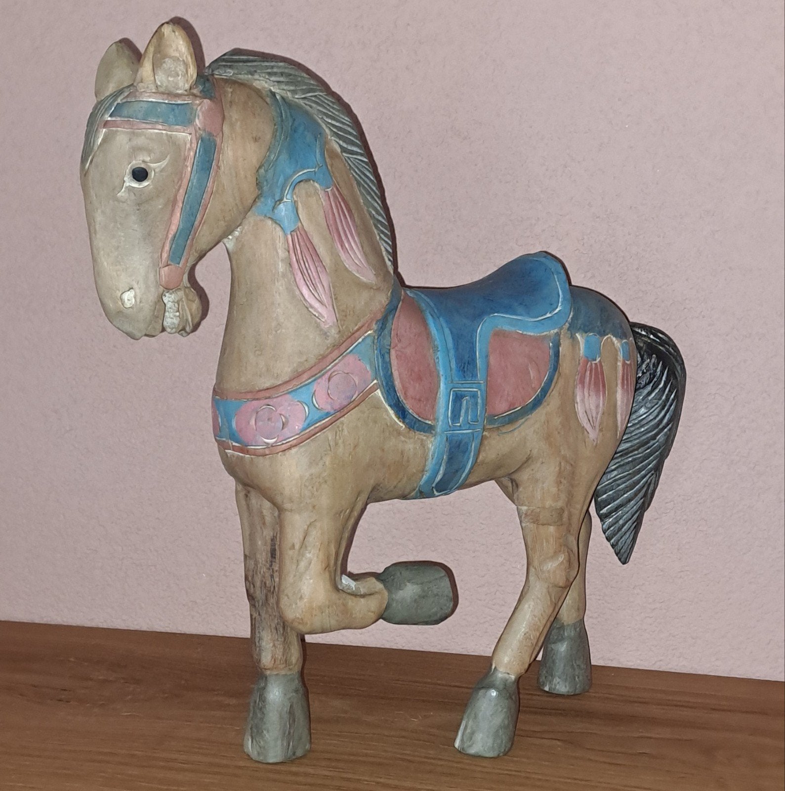 Antiek zwaar houten paard, handgesneden en beschilderd, Overige onderwerpen, Handgemaakt, Ophalen of Verzenden, 20 - 50 cm