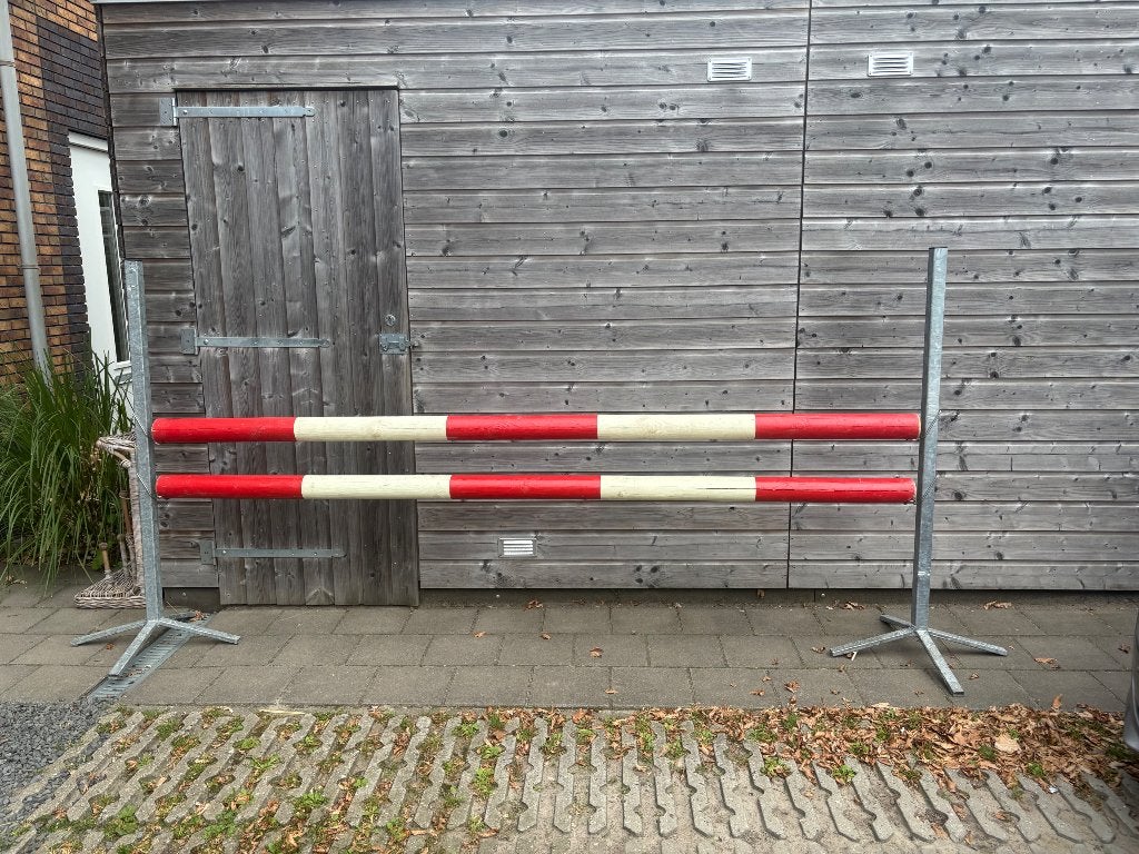 Springbalken, Ophalen, Zo goed als nieuw, Springen