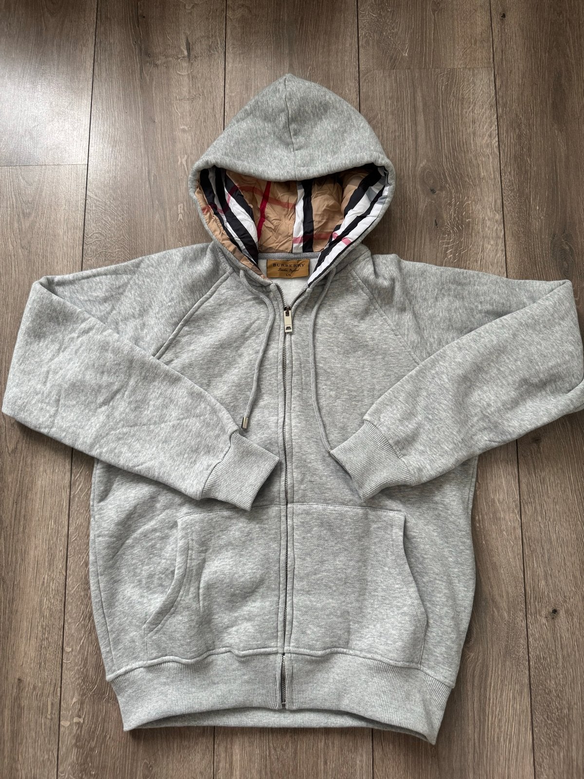 Burberry Hoodie/vest grijs - Maat L valt als M, Kleding | Heren, Ophalen of Verzenden, Nieuw, Maat 48/50 (M), Grijs