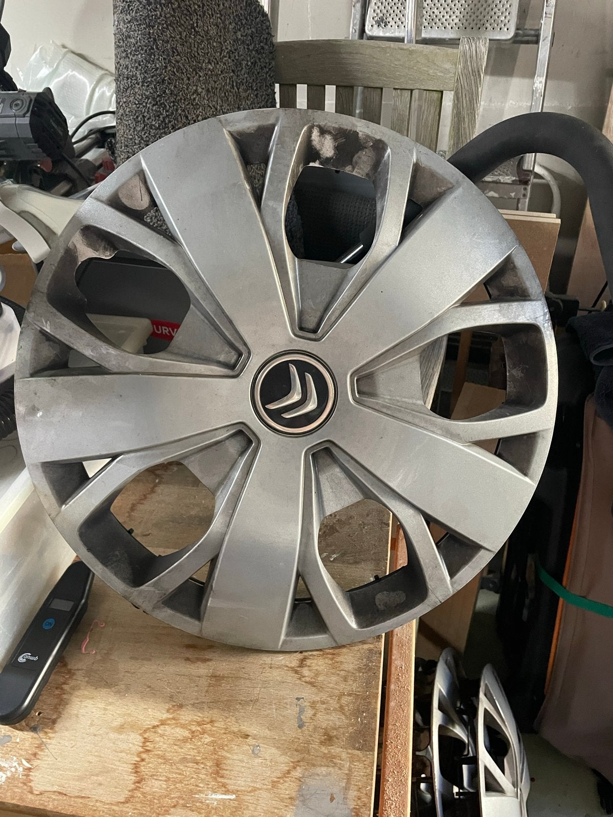Set van 4 Citroën wieldoppen R16, Ophalen, Gebruikt