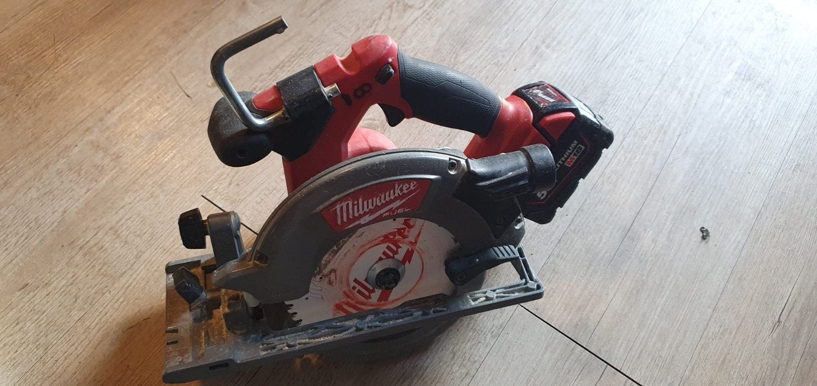 Milwaukee Cirkelzaag met zaagblad zonder accu, Ophalen, Gebruikt, Cirkelzaag, 30 tot 70 mm