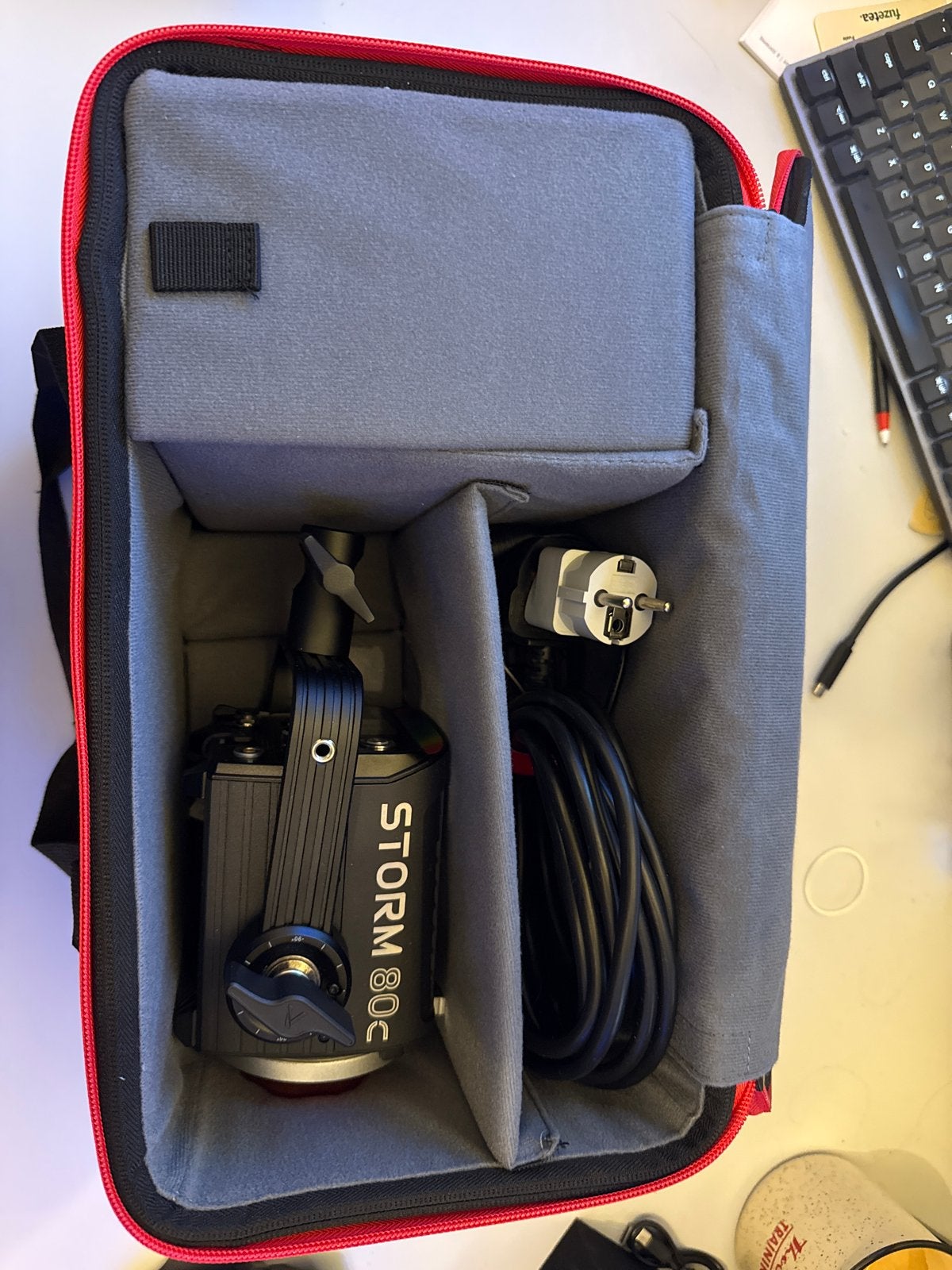 Aputure Amaran Storm 80c RGBWW LED Complete Kit, Ophalen of Verzenden, Zo goed als nieuw, Inclusief draagtas, Overige merken