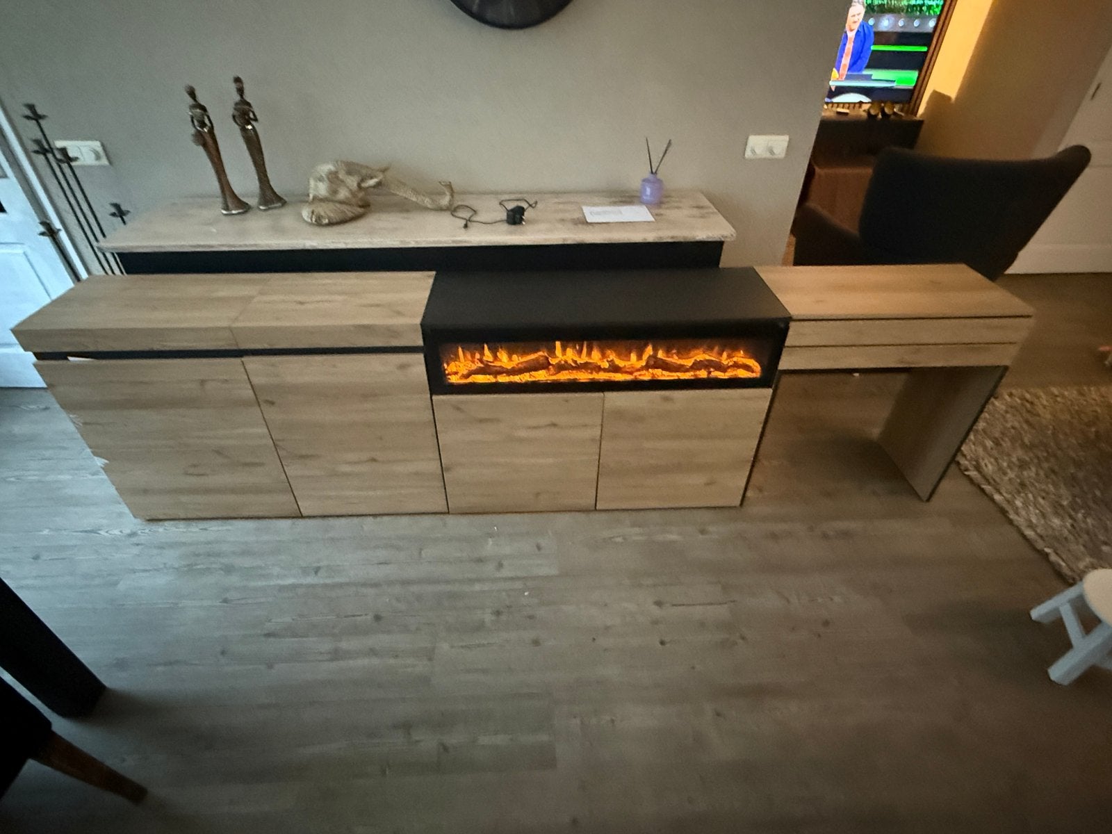 Dressoir met elektrische openhaard, Huis en Inrichting, Complete inboedels, Ophalen